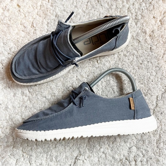 Hey Dude Shoes - Hey Dude: Women's 'Wendy' Chambray Canvas Upper Slip On Loafer Sneakers Sz 7